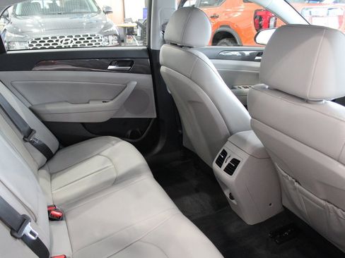 Used 2019 Hyundai Sonata Limited image 20