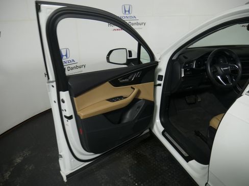 Used 2021 Audi Q7 3.0T Premium Plus image 10