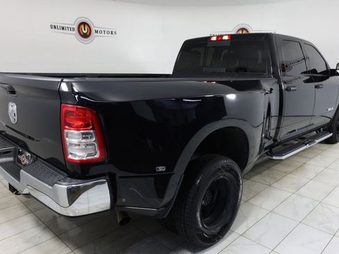 Used 2022 RAM 3500 Tradesman RWD image 3