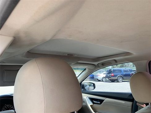 Used 2015 Nissan Altima 2.5 SV w/ Convenience Package image 20