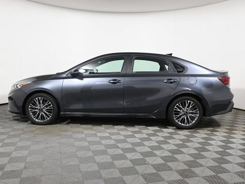 Used 2023 Kia Forte GT-Line FWD image 2