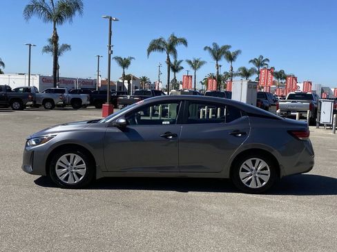 Used 2025 Nissan Sentra S image 39
