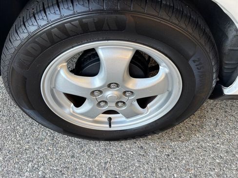 Used 2007 Ford Taurus SE image 32