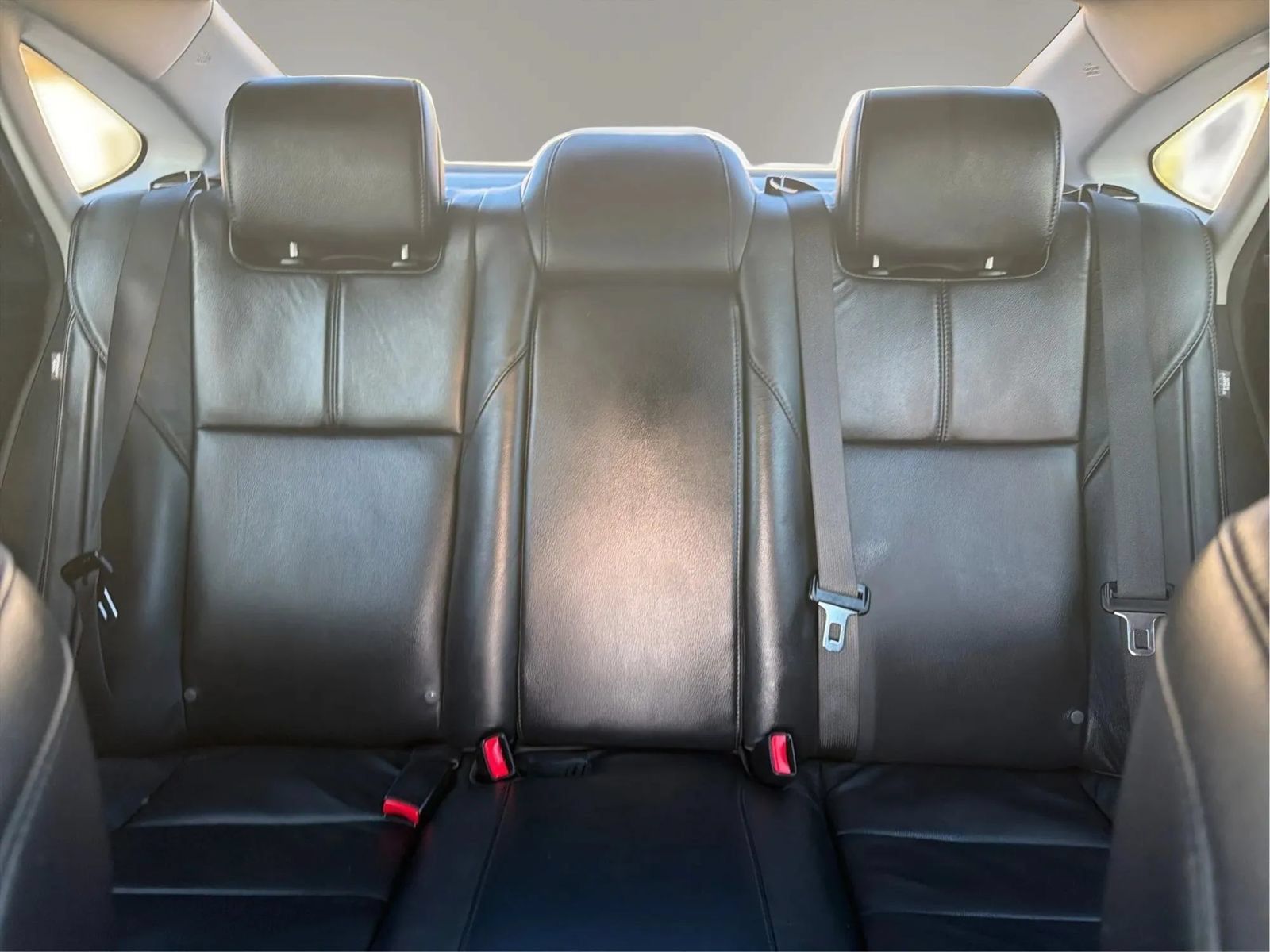 Used 2013 Toyota Avalon XLE Premium FWD image 18