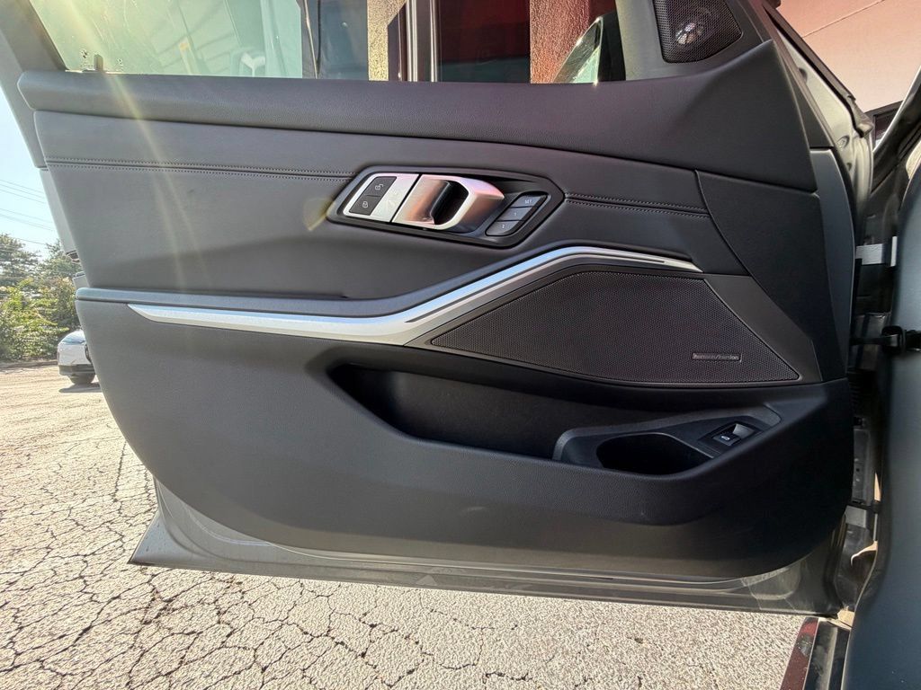Used 2023 BMW M3 Competition w/ Executive Package AWD/4WD image 18
