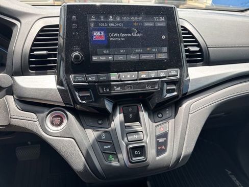 Used 2024 Honda Odyssey EX-L image 11