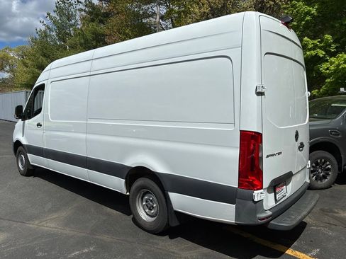 Used 2022 Mercedes-Benz Sprinter 3500 image 5