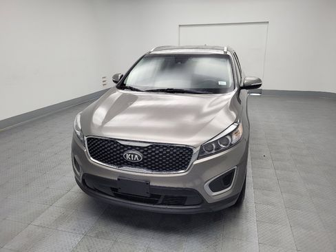 Used 2018 Kia Sorento LX image 15
