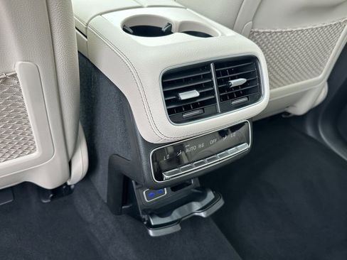 New 2026 Mercedes-Benz GLS 450 4MATIC image 27