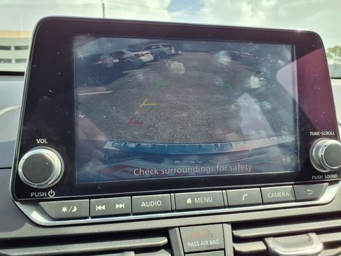 Used 2023 Nissan Altima 2.5 SV FWD image 5