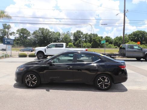 Used 2024 Nissan Sentra SV FWD image 5