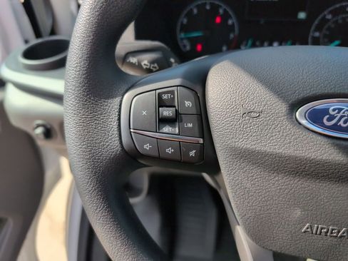 New 2025 Ford Transit 250 Low Roof image 28