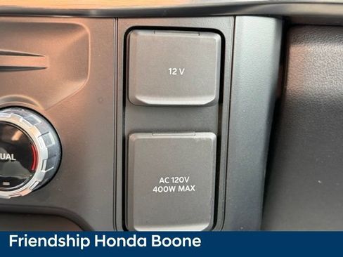 Used 2024 Ford F250 Lariat w/ Lariat Ultimate Package AWD/4WD image 33