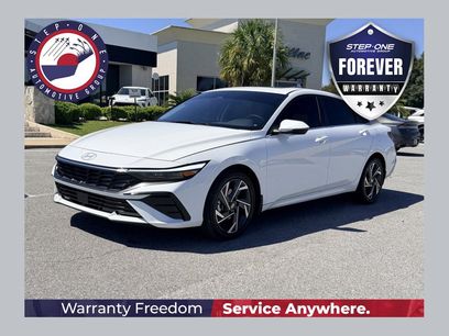 Used 2025 Hyundai Elantra Limited