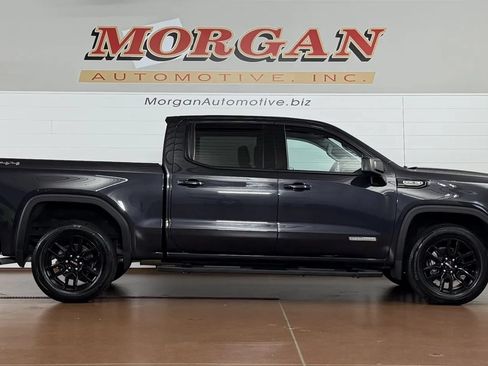 Used 2022 GMC Sierra 1500 Elevation w/ Preferred Package AWD/4WD image 2