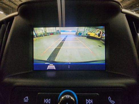 Used 2020 GMC Terrain SLE w/ LPO, Floor Liner Package AWD/4WD image 18