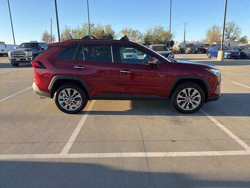 Used 2022 Toyota RAV4 Limited w/ Limited Grade Weather Package AWD/4WD image 4