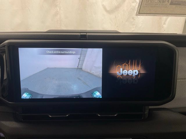 New 2026 Jeep Gladiator Sport AWD/4WD image 19