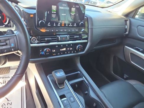 Certified 2023 Nissan Pathfinder Platinum w/ Cargo Package AWD/4WD image 17