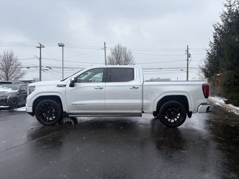Used 2024 GMC Sierra 1500 Denali image 2