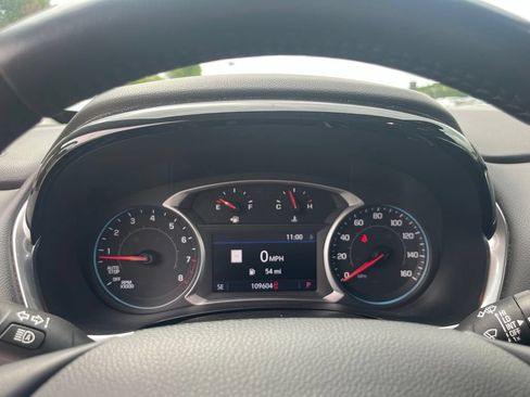 Used 2021 Chevrolet Traverse RS FWD image 25