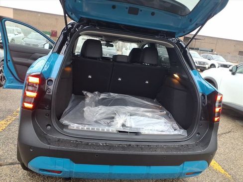 New 2026 Nissan Kicks SR image 31