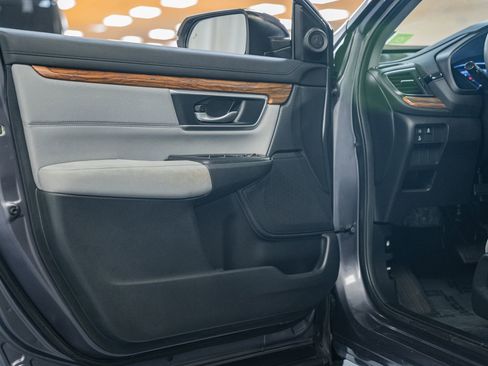 Used 2019 Honda CR-V EX image 41