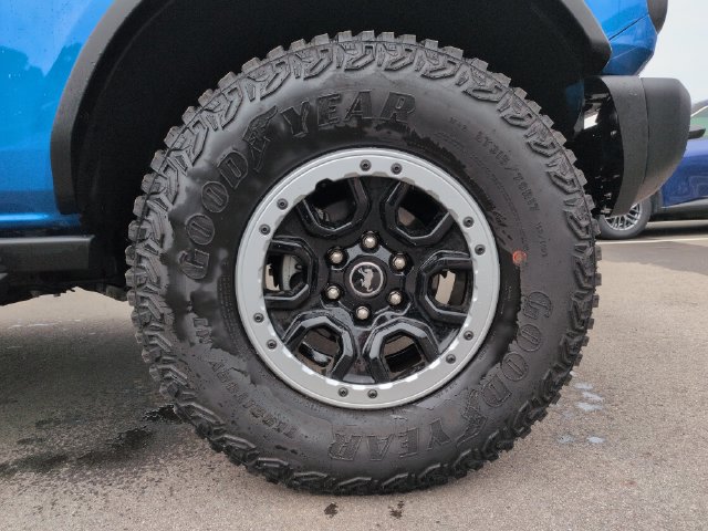 Certified 2024 Ford Bronco Black Diamond w/ Sasquatch Package AWD/4WD image 13