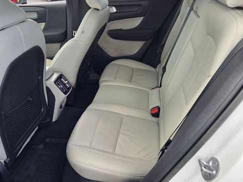 Used 2022 Volvo XC40 T5 Inscription w/ Advanced Package AWD/4WD image 11