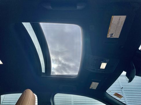 Used 2025 Lexus UX 300h AWD image 17