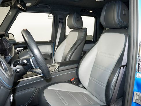 Used 2025 Mercedes-Benz G 580 w/ EQ Technology image 11