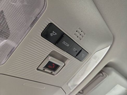 New 2025 Toyota RAV4 XLE image 28