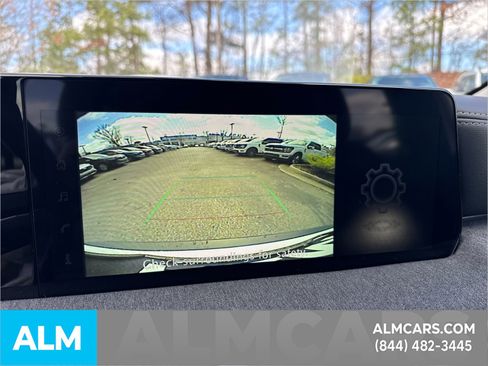 Used 2025 Nissan Kicks SV image 33