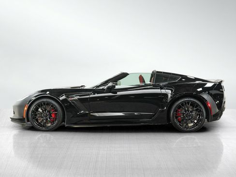 Used 2019 Chevrolet Corvette Z06 RWD image 2