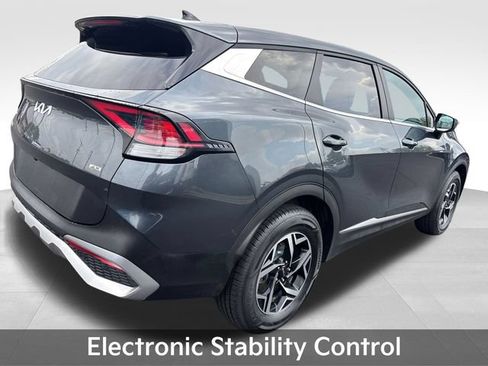 Used 2024 Kia Sportage LX AWD/4WD image 8