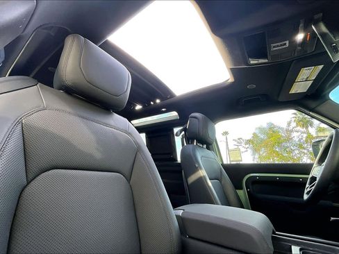 Used 2023 Land Rover Defender 110 75th Limited Edition image 22