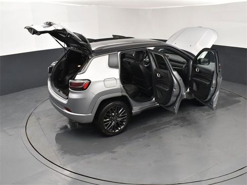 Certified 2022 Jeep Compass High Altitude image 30