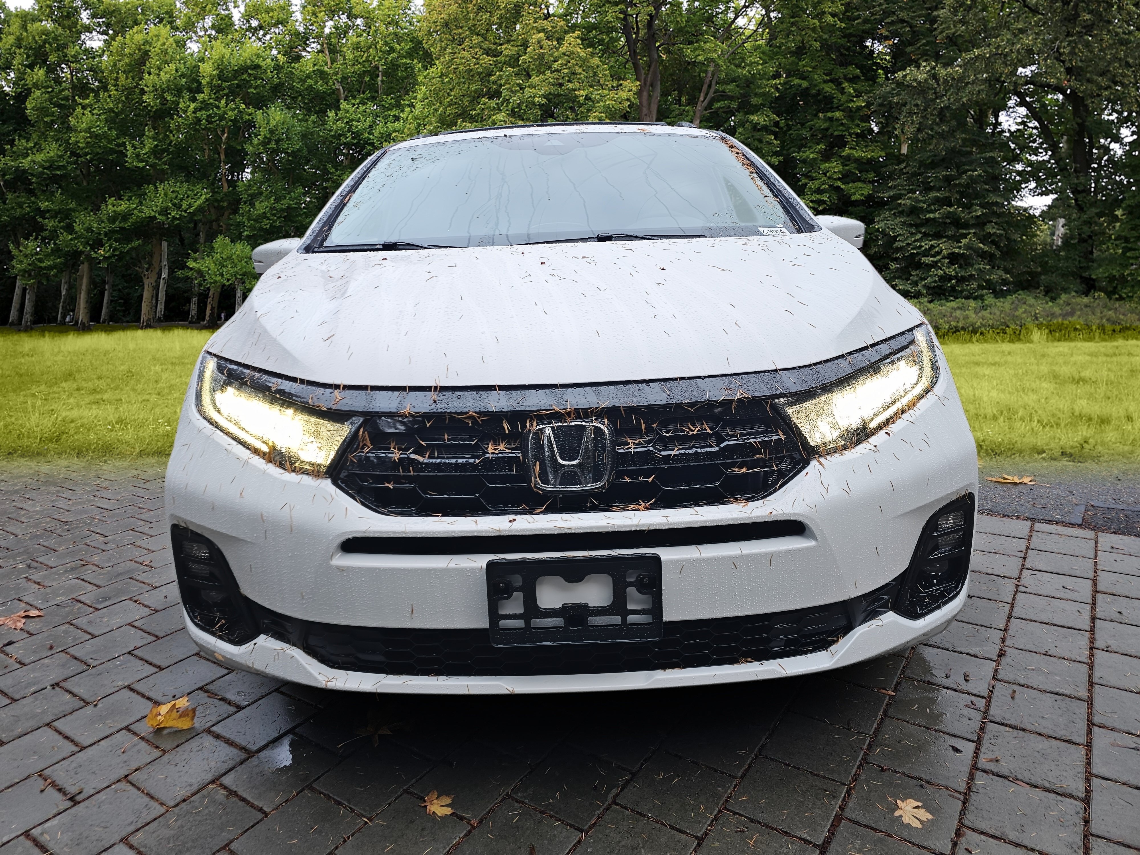 New 2027 Honda Odyssey Elite image 2