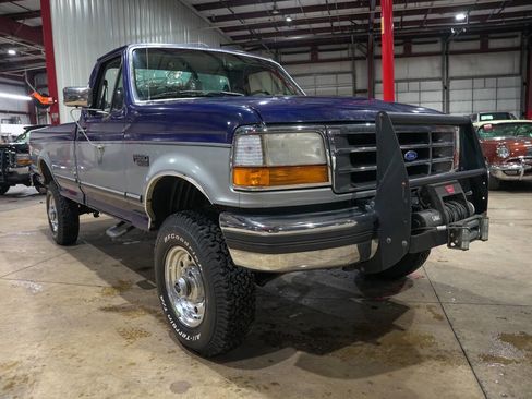 Used 1995 Ford F350 XLT 2dr 4WD Standard Cab LB image 12