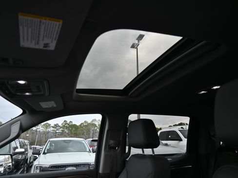 Used 2024 Chevrolet Silverado 1500 RST w/ Convenience Package II image 5