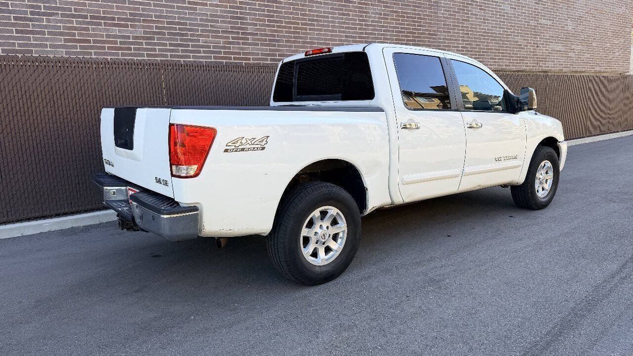 Used 2005 Nissan Titan SE AWD/4WD image 5