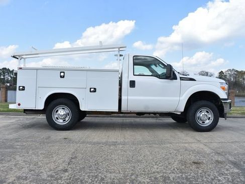 Used 2016 Ford F250 XL w/ XL Value Package image 3