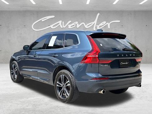 Used 2021 Volvo XC60 T5 Momentum w/ Premium Package AWD/4WD image 17