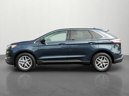 Used 2024 Ford Edge SEL w/ Convenience Package AWD/4WD image 4