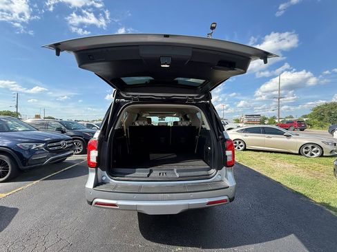 Used 2022 Ford Expedition Max XLT AWD/4WD image 5