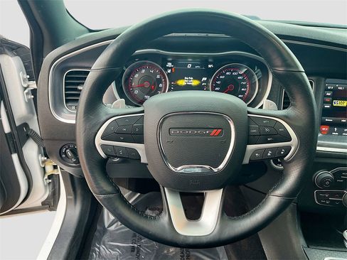 Used 2017 Dodge Charger R/T Scat Pack w/ Technology Group image 11