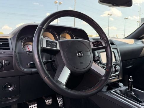 Used 2010 Dodge Challenger R/T RWD image 38