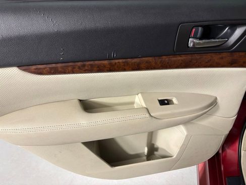 Used 2013 Subaru Legacy 2.5i Limited image 29