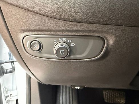 Used 2022 Chevrolet Equinox LT image 21