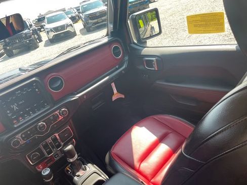 Used 2023 Jeep Wrangler Unlimited Rubicon 4xe AWD/4WD image 22